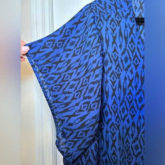 Torrid - Blouse Women's Blue and Black Short Sleeve in Size 4XL - Picture 5 of 8